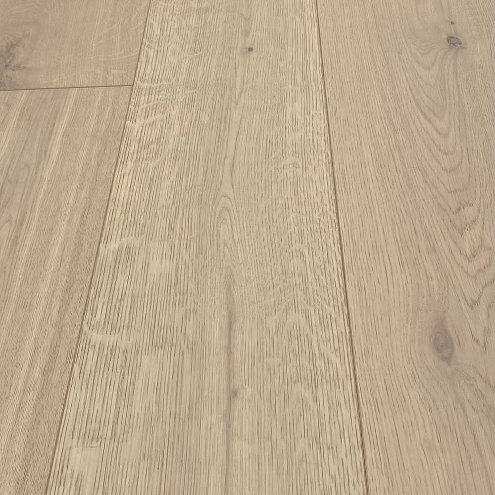 Premier Oak Engineered Hardwood